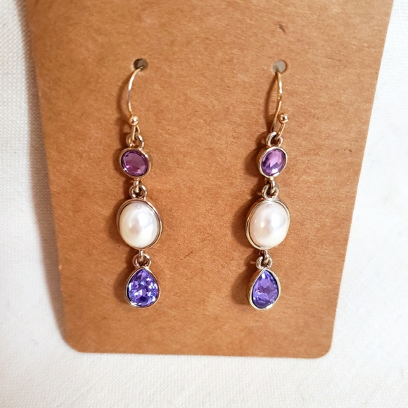 Amythist color necklace and earrings set. - Picture 2 of 6